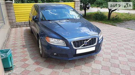 Volvo V70 2008  випуску Донецьк з двигуном 2.4 л дизель універсал механіка за 10000 долл. 