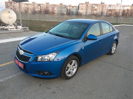 Chevrolet Cruze 2009  випуску Запоріжжя з двигуном 1.6 л бензин седан механіка за 8200 долл. 