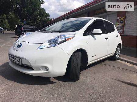 Nissan Leaf 2014  випуску Чернігів з двигуном 0 л електро хэтчбек автомат за 12900 долл. 