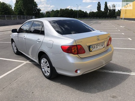 Toyota Corolla 2009  випуску Кропивницький з двигуном 1.6 л газ седан механіка за 10000 долл. 