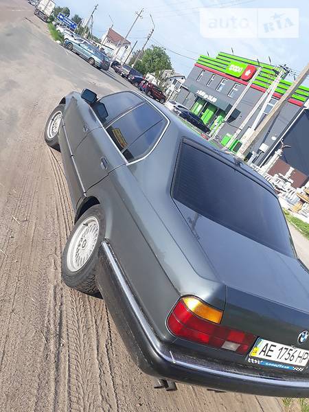 BMW 735 1987  випуску Київ з двигуном 3 л газ седан автомат за 2500 долл. 