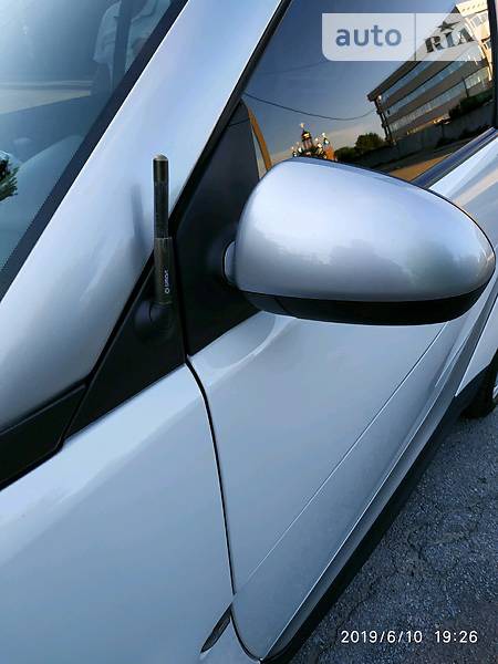 Mercedes-Benz Smart 2015  випуску Житомир з двигуном 1 л бензин хэтчбек автомат за 8900 долл. 