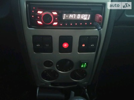 Dacia Logan MCV 2008  випуску Рівне з двигуном 1.6 л газ універсал механіка за 5900 долл. 