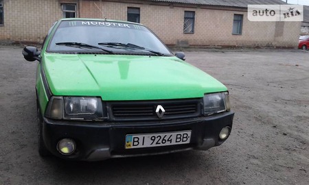 Renault Fuego 1982  випуску Полтава з двигуном 2 л газ купе механіка за 2000 долл. 