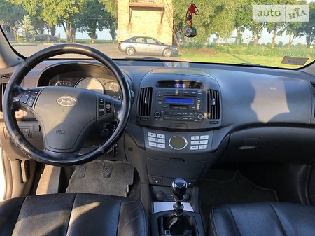 Hyundai Elantra 2007  випуску Київ з двигуном 2 л газ седан механіка за 7100 долл. 