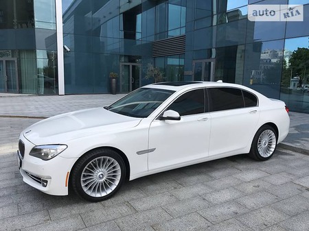 BMW 740 2013  випуску Харків з двигуном 0 л бензин седан автомат за 23500 долл. 