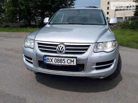 Volkswagen Touareg 2007  випуску Хмельницький з двигуном 3 л дизель позашляховик автомат за 13500 долл. 