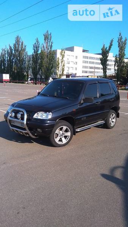 Chevrolet Niva 2008  випуску Київ з двигуном 1.7 л газ позашляховик механіка за 6400 долл. 