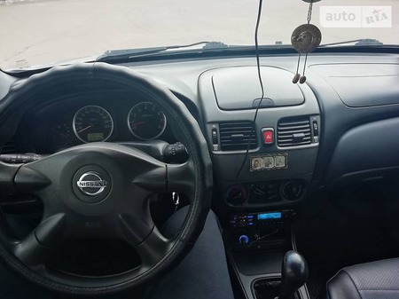 Nissan Almera 2006  випуску Суми з двигуном 1.5 л бензин хэтчбек механіка за 4950 долл. 