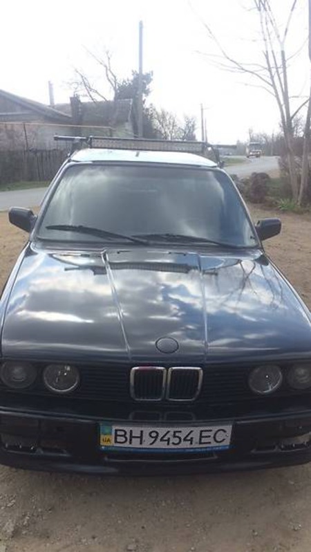 BMW 318 1987  випуску Одеса з двигуном 1.8 л бензин седан механіка за 2400 долл. 