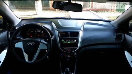 Hyundai Accent 2011  випуску Кропивницький з двигуном 1.4 л бензин седан механіка за 7750 долл. 
