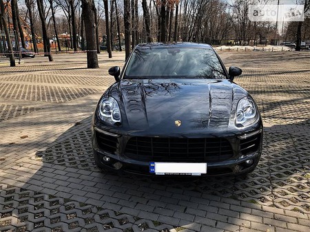 Porsche Macan 2017  випуску Харків з двигуном 0 л бензин позашляховик автомат за 54800 долл. 