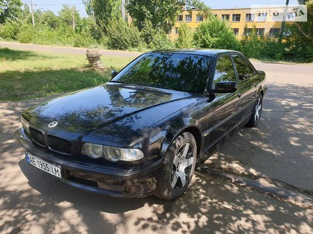 BMW 735 2000  випуску Дніпро з двигуном 3.5 л газ седан автомат за 8000 долл. 