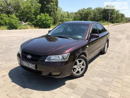 Hyundai Sonata 2007  випуску Полтава з двигуном 2 л газ седан автомат за 7000 долл. 