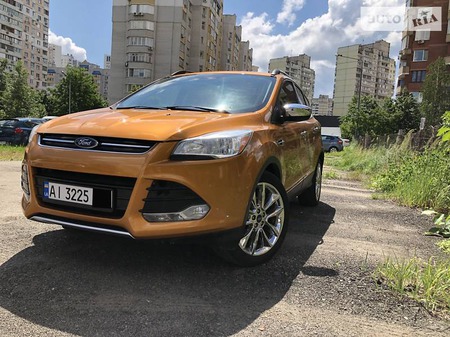 Ford Kuga 2016  випуску Київ з двигуном 2.5 л бензин універсал автомат за 13800 долл. 