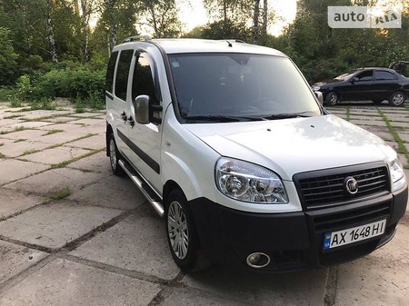 Fiat Doblo 2006  випуску Харків з двигуном 1.9 л дизель мінівен механіка за 5600 долл. 