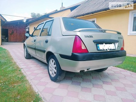 Dacia Sandero 2003  випуску Львів з двигуном 1.4 л газ седан механіка за 2000 долл. 