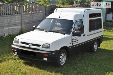 Renault Rapid 1996  випуску Львів з двигуном 1.9 л дизель універсал механіка за 2200 долл. 