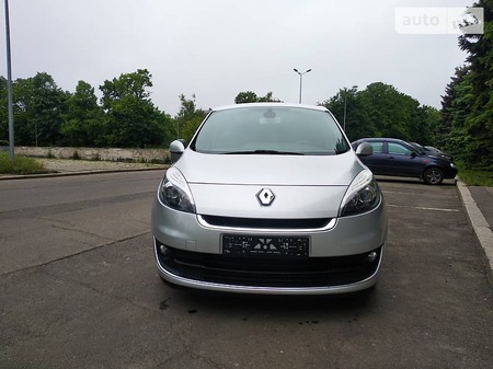 Renault Scenic 2012  випуску Одеса з двигуном 1.5 л дизель мінівен автомат за 10500 долл. 