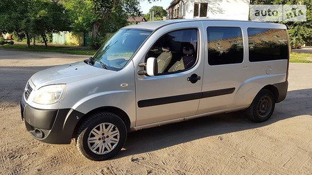 Fiat Doblo 2008  випуску Черкаси з двигуном 1.3 л дизель універсал механіка за 4900 долл. 