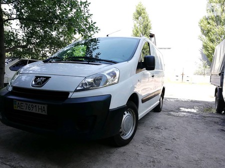 Peugeot Expert 2008  випуску Дніпро з двигуном 2 л дизель універсал механіка за 5099 долл. 