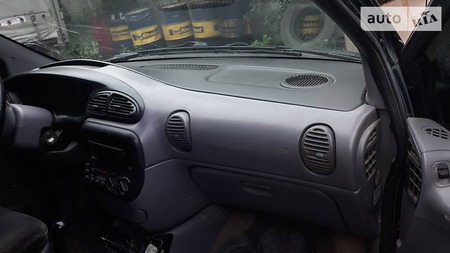 Dodge Ram Van 1999  випуску Чернівці з двигуном 2.5 л дизель мінівен механіка за 5200 долл. 