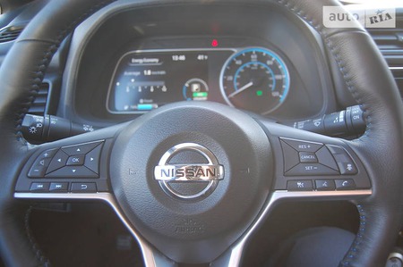 Nissan Leaf 2018  випуску Київ з двигуном 0 л електро хэтчбек автомат за 31000 долл. 