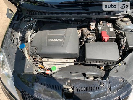 Suzuki Kizashi 2012  випуску Черкаси з двигуном 2.4 л бензин седан автомат за 10600 долл. 