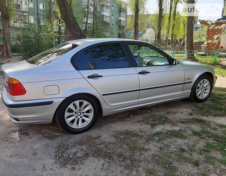 BMW 320 1999  випуску Чернігів з двигуном 0 л дизель седан механіка за 1500 долл. 