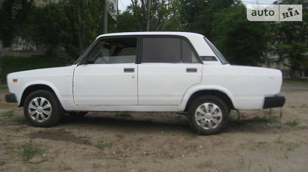 Lada 21074 1998  випуску Миколаїв з двигуном 1.5 л бензин седан механіка за 1100 долл. 