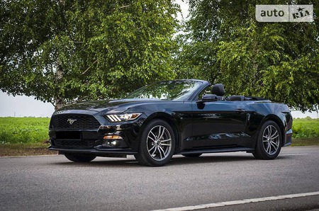 Ford Mustang 2017  випуску Дніпро з двигуном 2.3 л бензин кабріолет автомат за 25000 долл. 