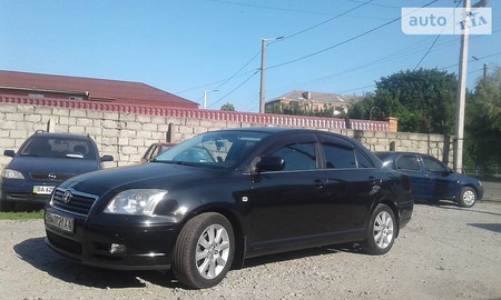 Toyota Avensis 2005  випуску Кропивницький з двигуном 1.8 л газ седан автомат за 7300 долл. 