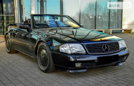 Mercedes-Benz SL 300 1992  випуску Київ з двигуном 3 л бензин кабріолет автомат за 27000 долл. 