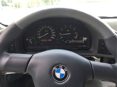 BMW 520 1992  випуску Миколаїв з двигуном 2 л газ седан механіка за 4000 долл. 