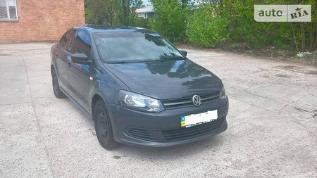 Volkswagen Polo 2011  випуску Київ з двигуном 1.6 л газ седан механіка за 7000 долл. 