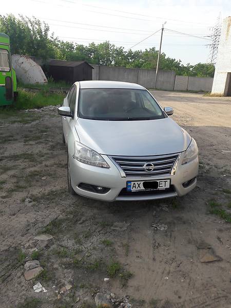 Nissan Sentra 2015  випуску Харків з двигуном 1.6 л бензин седан автомат за 12500 долл. 