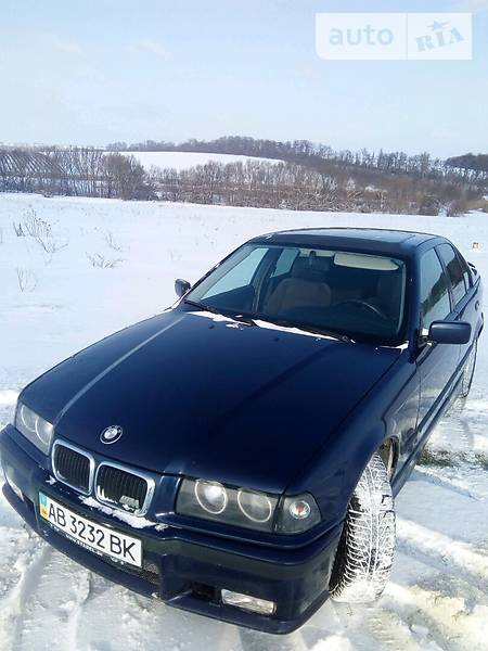 BMW 318 1997  випуску Вінниця з двигуном 1.8 л газ седан механіка за 4200 долл. 