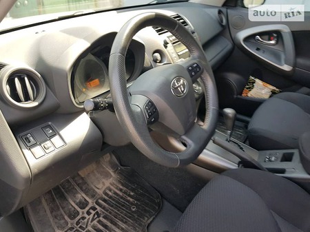 Toyota RAV 4 2010  випуску Київ з двигуном 2 л бензин позашляховик автомат за 16900 долл. 