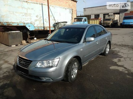 Hyundai Sonata 2008  випуску Київ з двигуном 2 л бензин седан механіка за 8500 долл. 