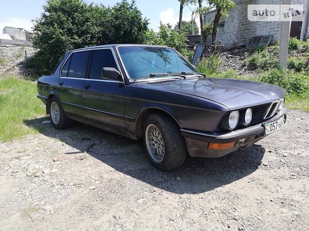 BMW 520 1986  випуску Івано-Франківськ з двигуном 2 л газ седан механіка за 1400 долл. 