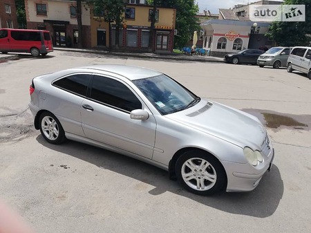 Mercedes-Benz C 180 2001  випуску Івано-Франківськ з двигуном 0 л бензин купе механіка за 5500 долл. 