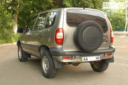 Chevrolet Niva 2008  випуску Київ з двигуном 1.7 л бензин позашляховик механіка за 6500 долл. 