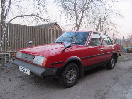 Toyota Sprinter 1983  випуску Харків з двигуном 1.5 л газ седан механіка за 1111 долл. 