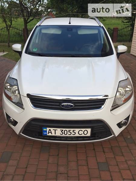 Ford Kuga 2009  випуску Івано-Франківськ з двигуном 2 л дизель позашляховик механіка за 11799 долл. 