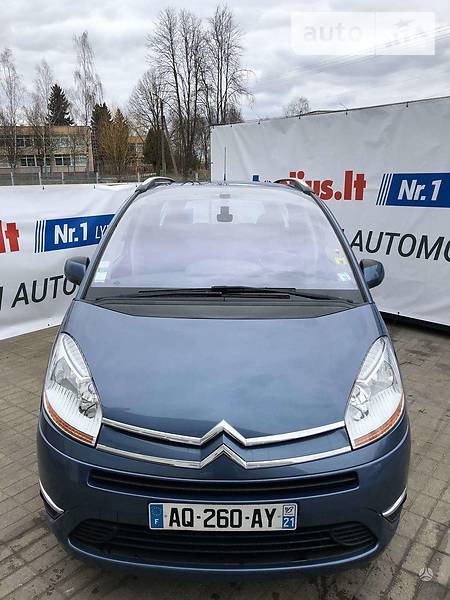 Citroen C4 Picasso 2010  випуску Львів з двигуном 1.6 л дизель мінівен автомат за 5900 євро 