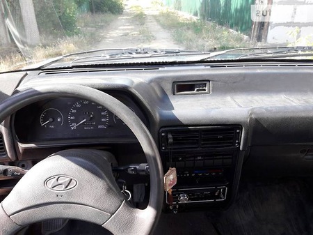 Hyundai Pony 1993  випуску Одеса з двигуном 1.5 л  седан механіка за 1300 долл. 