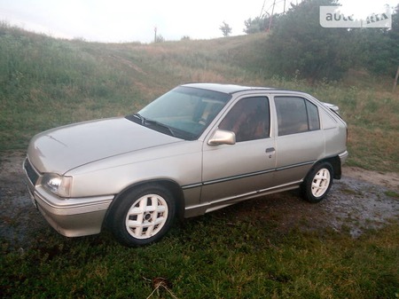 Opel Kadett 1985  випуску Кропивницький з двигуном 1.6 л дизель хэтчбек механіка за 1800 долл. 