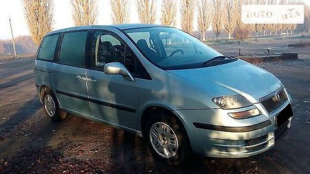 Fiat Ulysse 2003  випуску Миколаїв з двигуном 2 л бензин хэтчбек механіка за 6499 долл. 