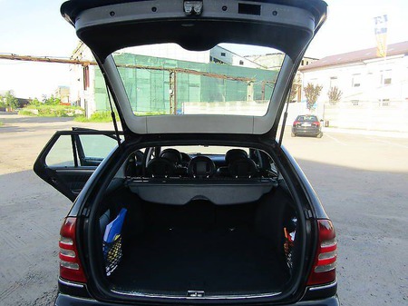 Mercedes-Benz C 220 2002  випуску Вінниця з двигуном 2.2 л дизель універсал автомат за 5600 долл. 