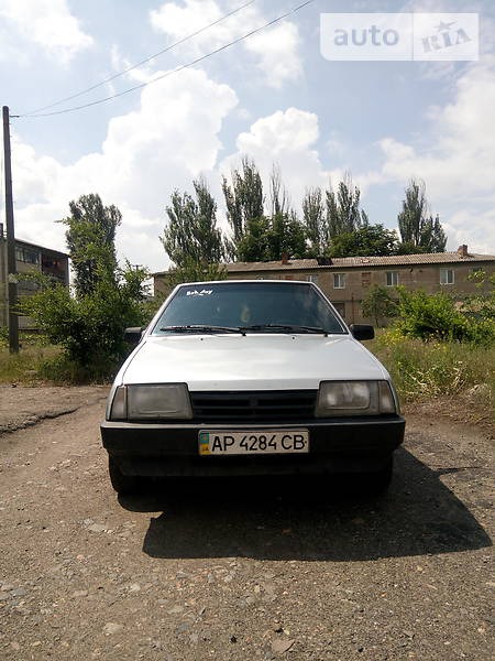 Lada 2108 2000  випуску Запоріжжя з двигуном 1.5 л газ хэтчбек механіка за 2000 долл. 